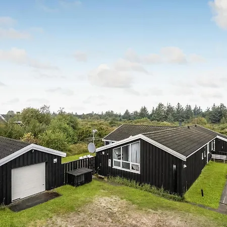 펜션 Holiday Home Oster Kjulvej