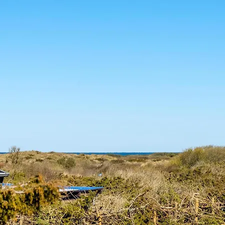 Beautiful Home In Hirtshals With Sauna בית נופש