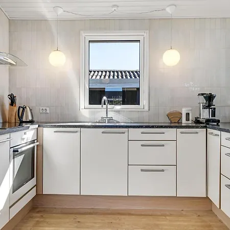 Holiday Home Oster Kjulvej 펜션